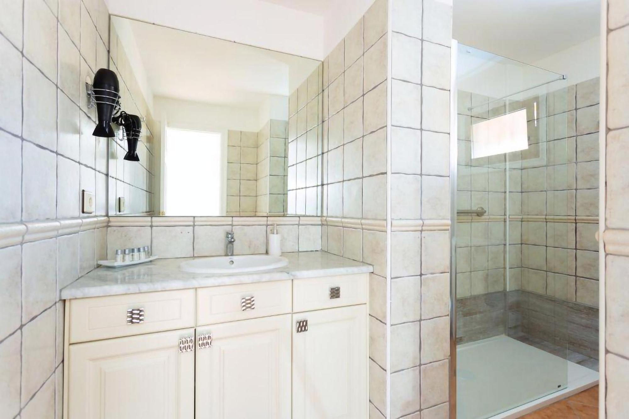 Eden Rentals Elite Palace Suites أذيخي المظهر الخارجي الصورة