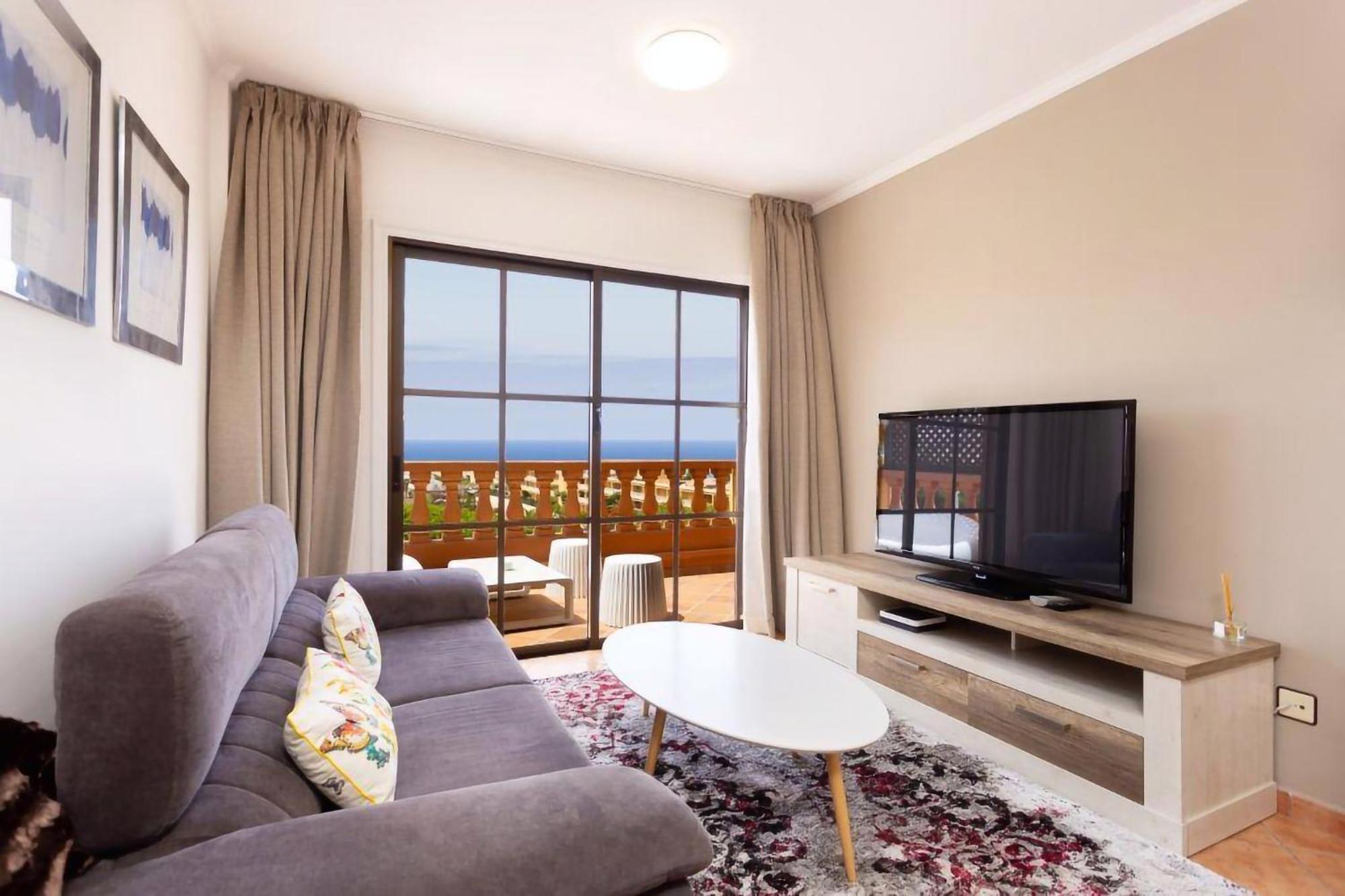 Eden Rentals Elite Palace Suites أذيخي المظهر الخارجي الصورة